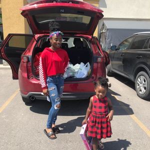 Meet your Posher, Laura